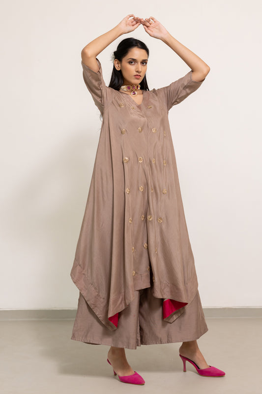 Vyangi Asymetric Kurta Set