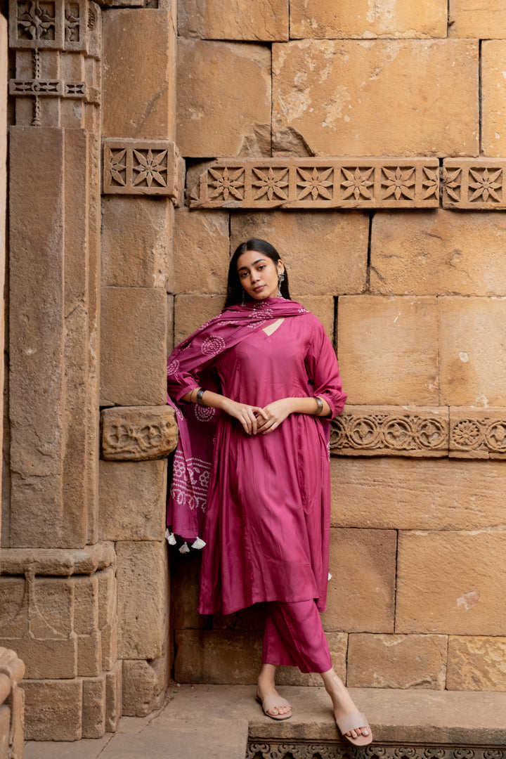 Soft fuchsia Kurta set with Dupatta