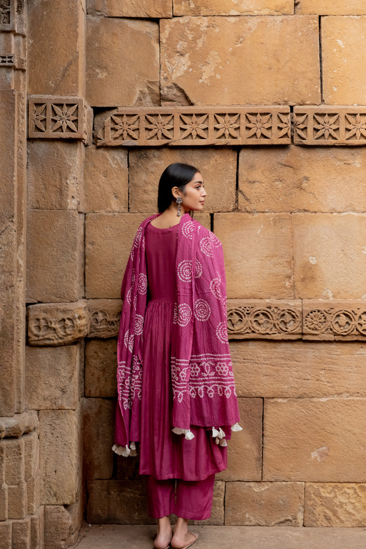 Soft fuchsia Kurta set with Dupatta