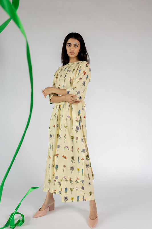 Notebook Flowers Straight Kurta Set