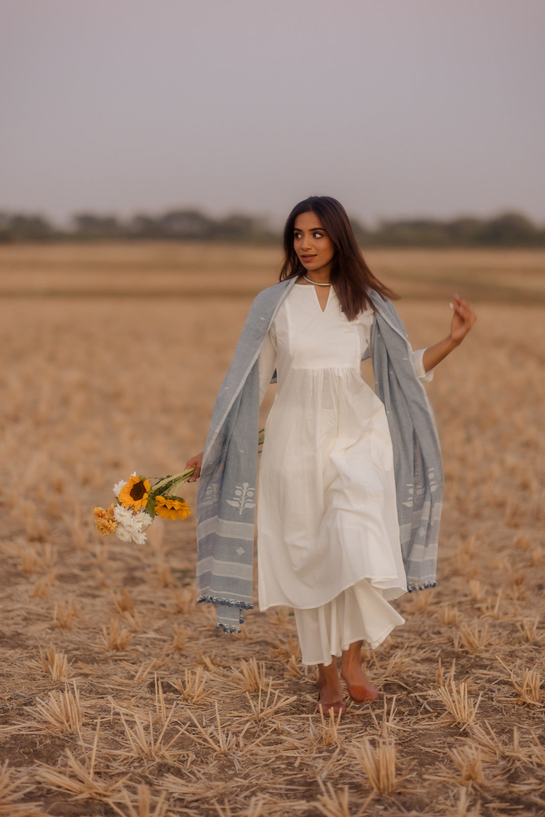 Crisp white kurta set with Ash grey jaamdani Dupatta