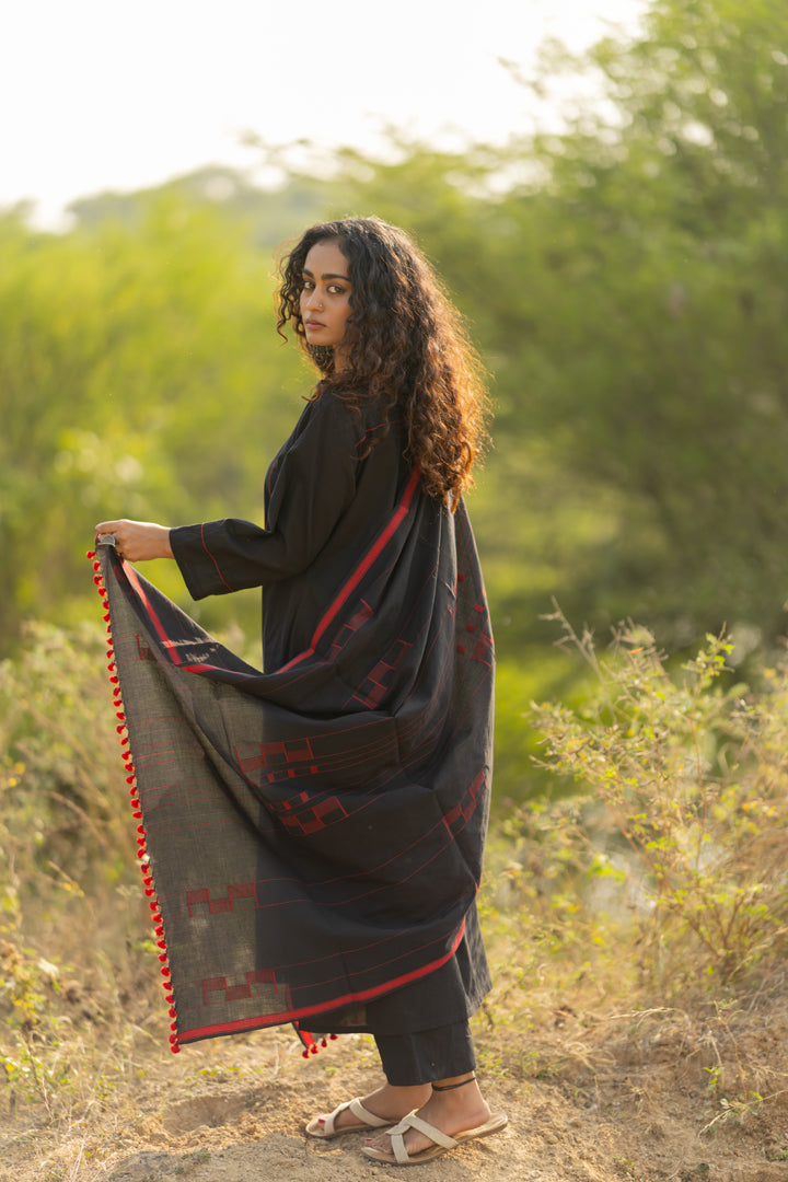 Kuro Kurta Set with Dupatta