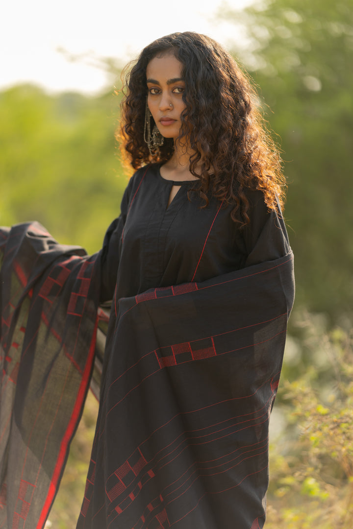 Kuro Kurta Set