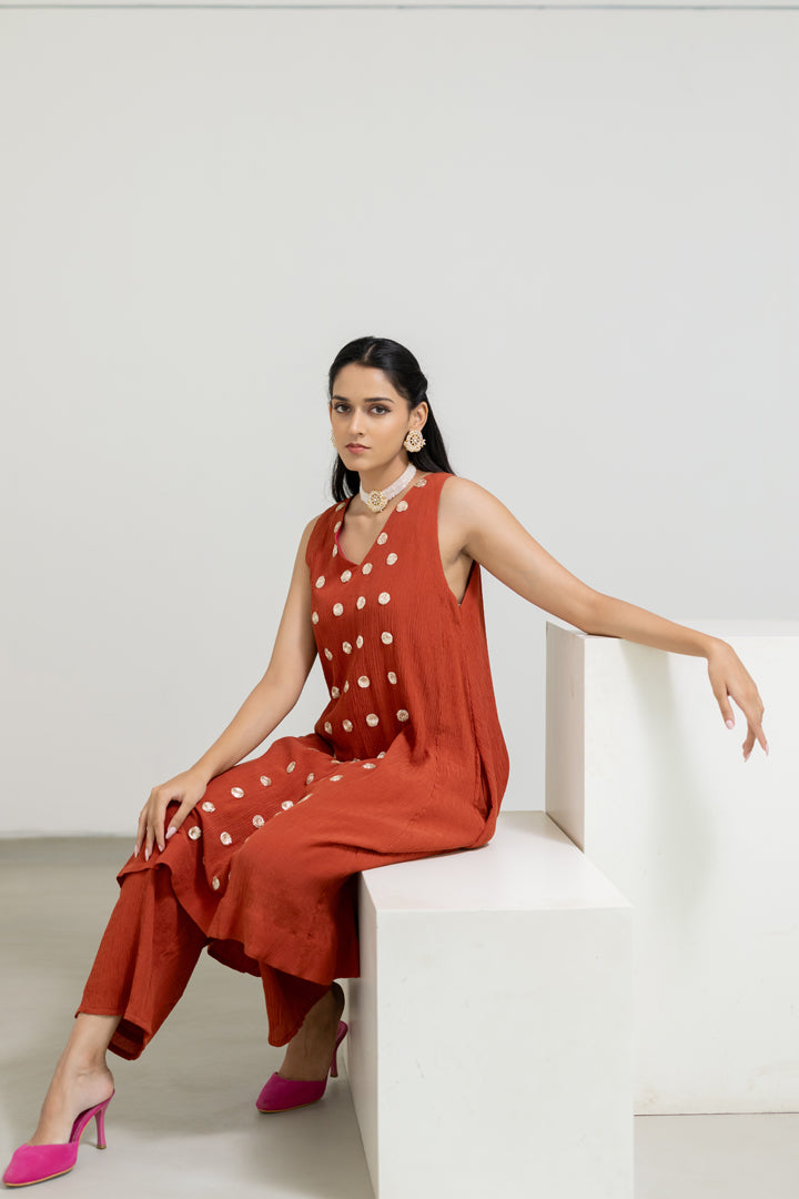 Nishaa Moons Kurta Set