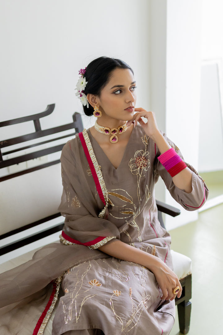 Chhayaa Embroidered Kurta Set with Dupatta