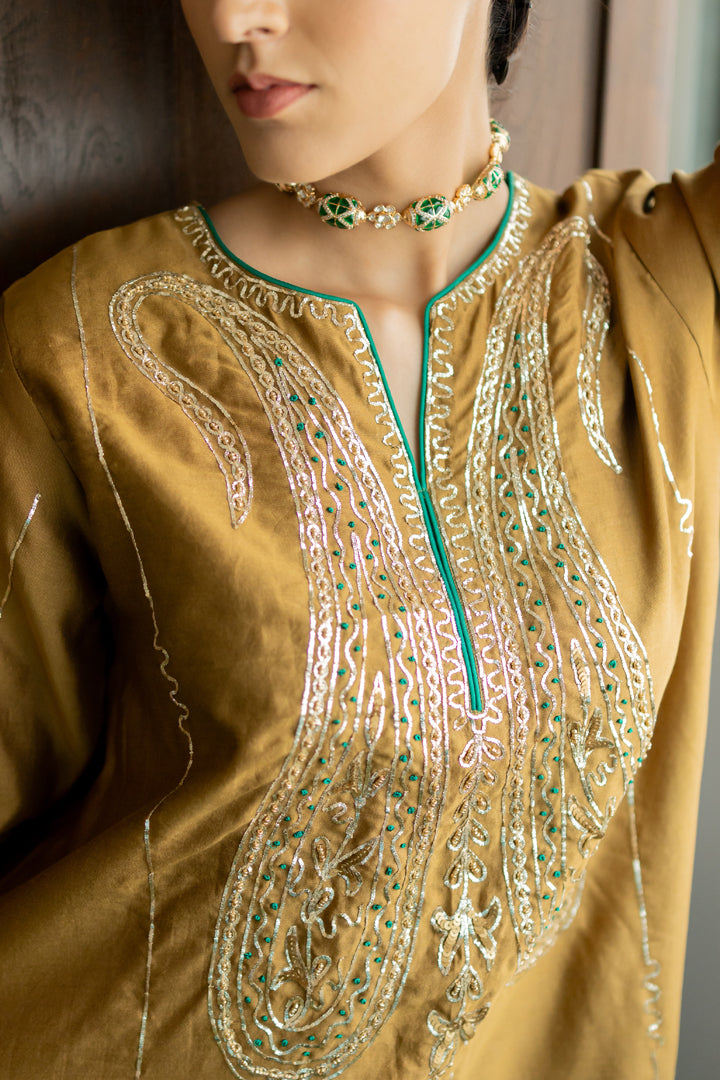 Taruni Paisely Tunic and Palazzos Set