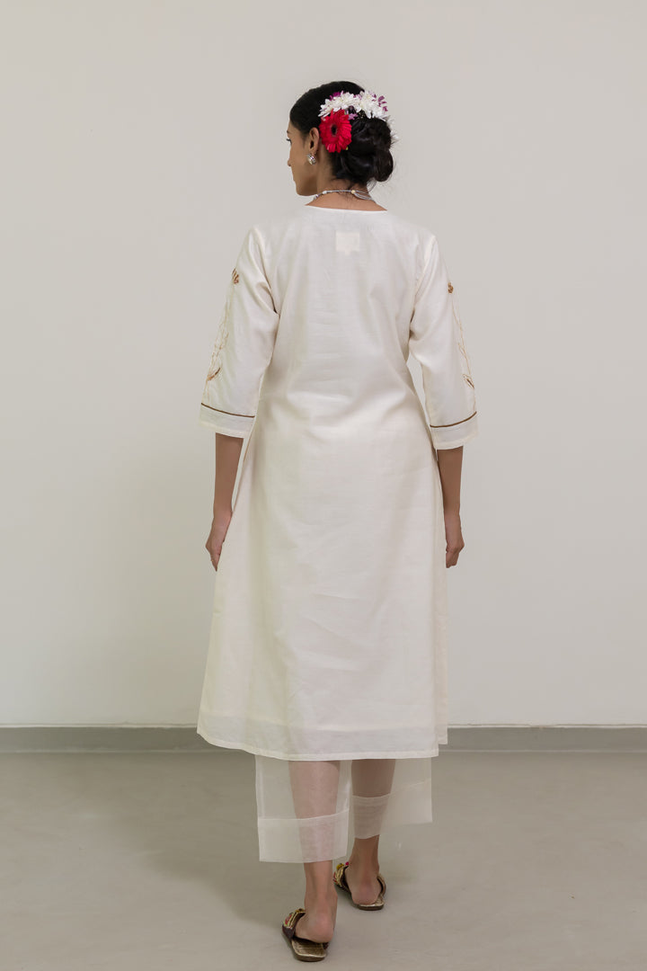 Shwetara Kurta Set with Dupatta