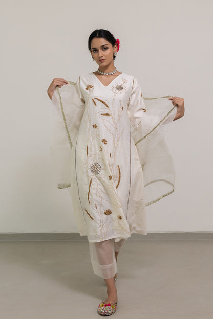 Shwetara Kurta Set with Dupatta