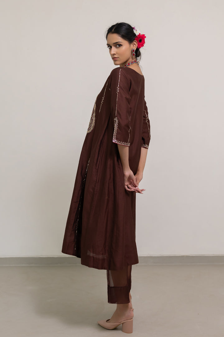 Dhaaraa Paisely Kurta Set with Dupatta