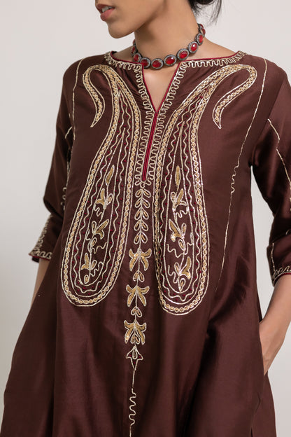 Dhaaraa Paisely Kurta and Sheer Pants Set