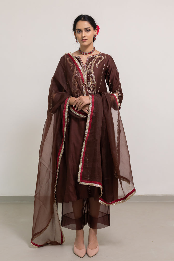 Dhaaraa Paisely Kurta Set with Dupatta
