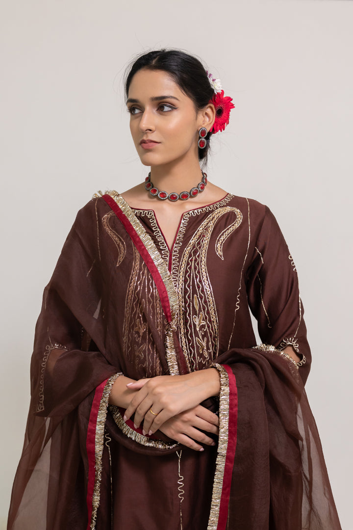 Dhaaraa Paisely Kurta Set with Dupatta
