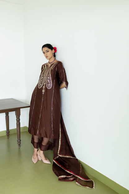 Dhaaraa Paisely Kurta Set with Dupatta