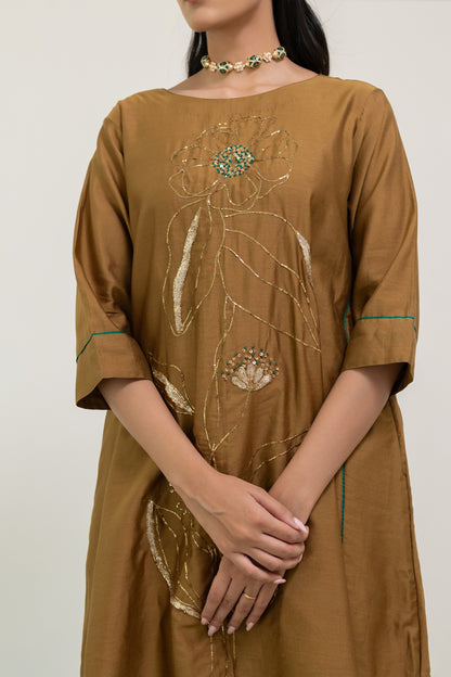 Raivya Embroidered Co-Ord