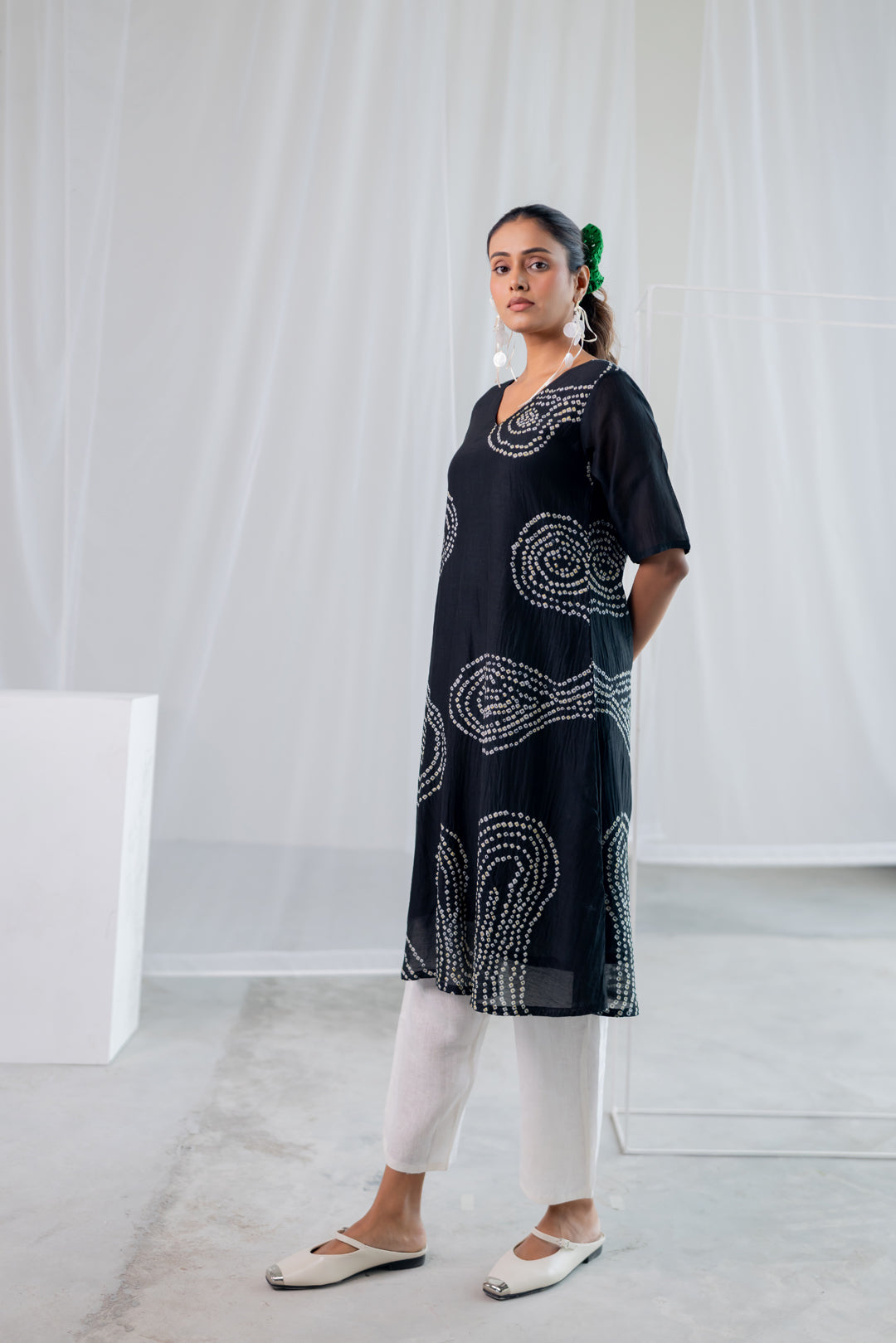 Black Sand Bandhani Kurta Set