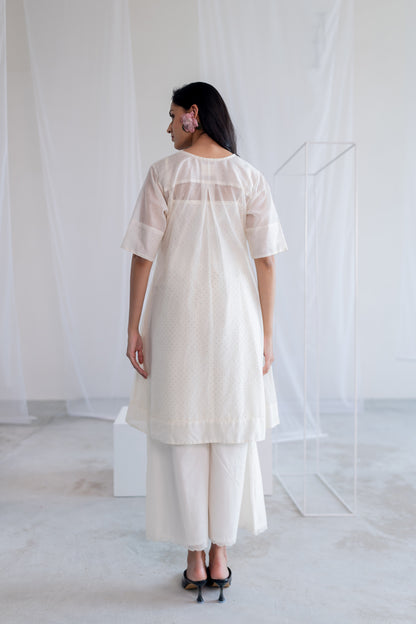 Vanilla Foliage Applique Kurta Set