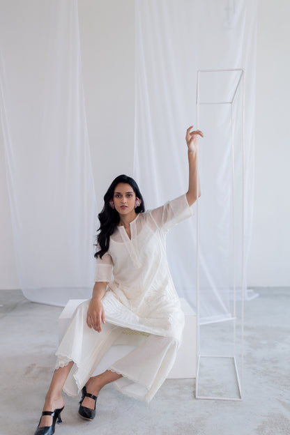 Vanilla Foliage Applique Kurta Set