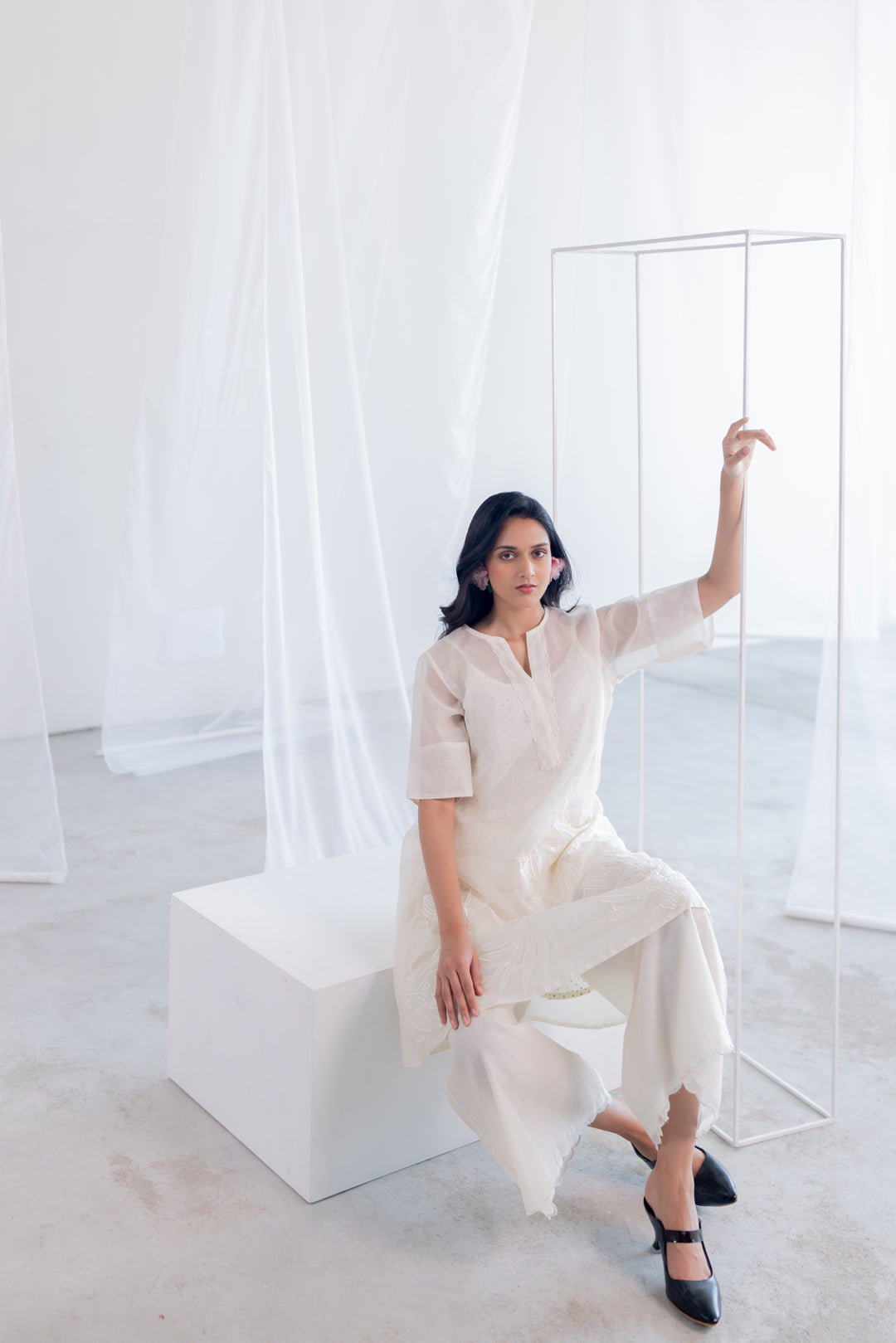 Vanilla Foliage Applique Kurta