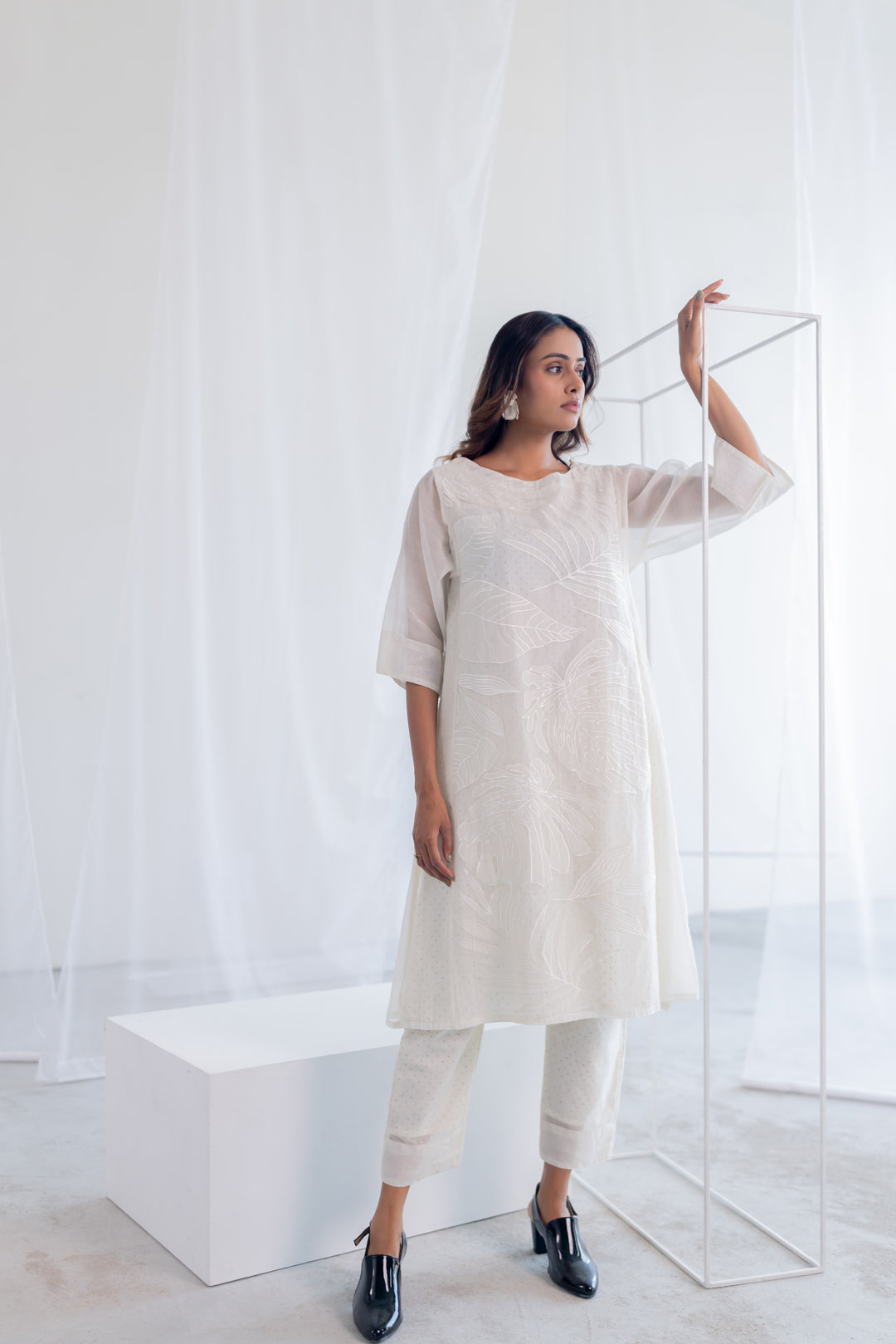 Oatmeal Foliage Applique Kurta