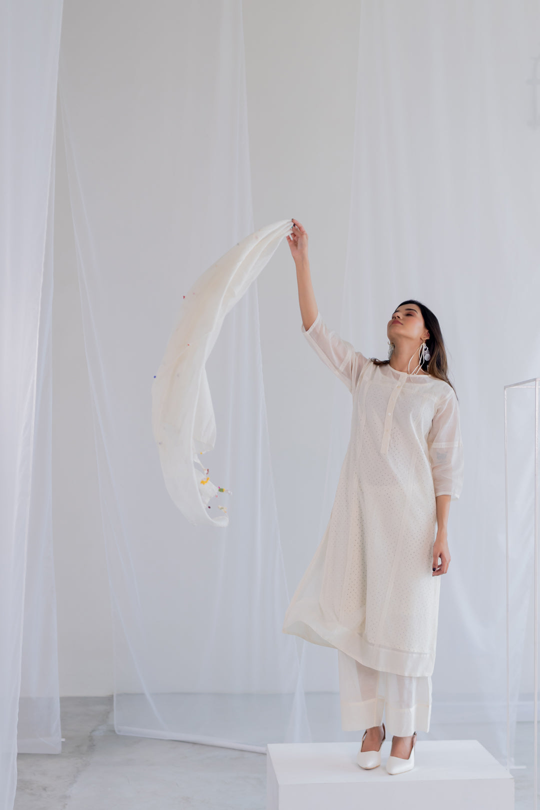 Ecru Chanderi Crochet Stole