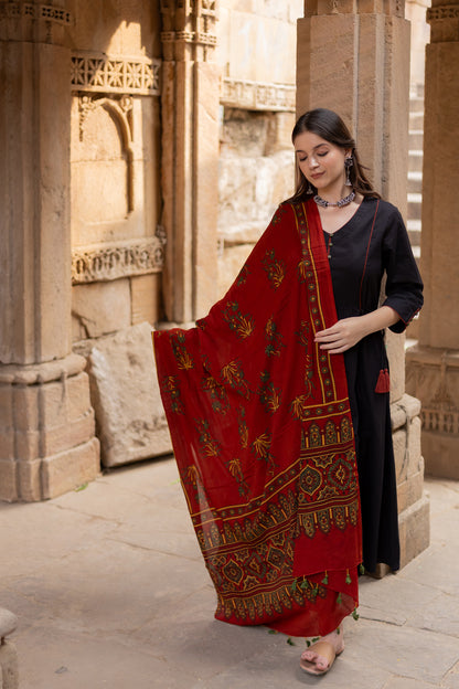 Rann Black Kurta Set with Ajrakh Dupatta