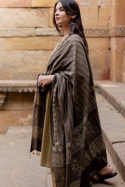 Banni Clay Kurta Set with Ajrakh Dupatta