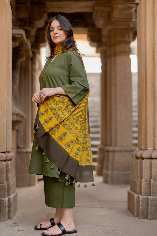 Kutch Green Kurta Set with Mustard Ajrakh Dupatta