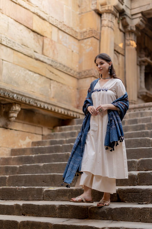 Mandvi Salt Kurta Set with Indigo Ajrakh Dupatta