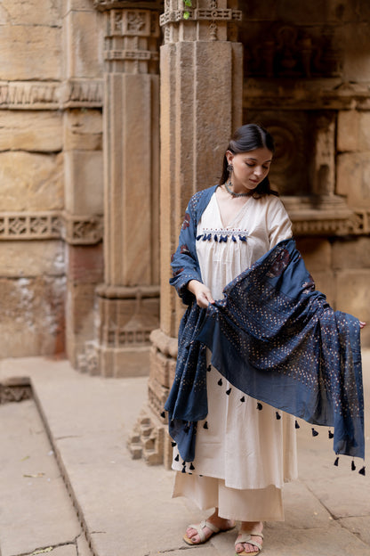 Mandvi Salt Kurta Set with Indigo Ajrakh Dupatta