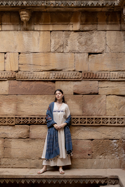 Mandvi Salt Kurta Set with Indigo Ajrakh Dupatta