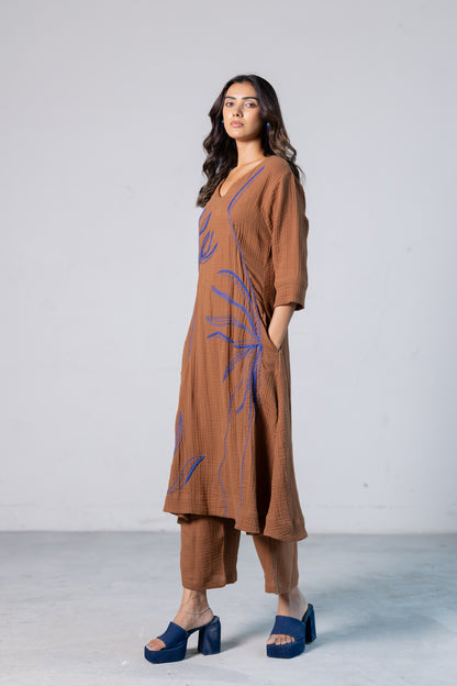 Cinnamon Leaf Embroidered Set
