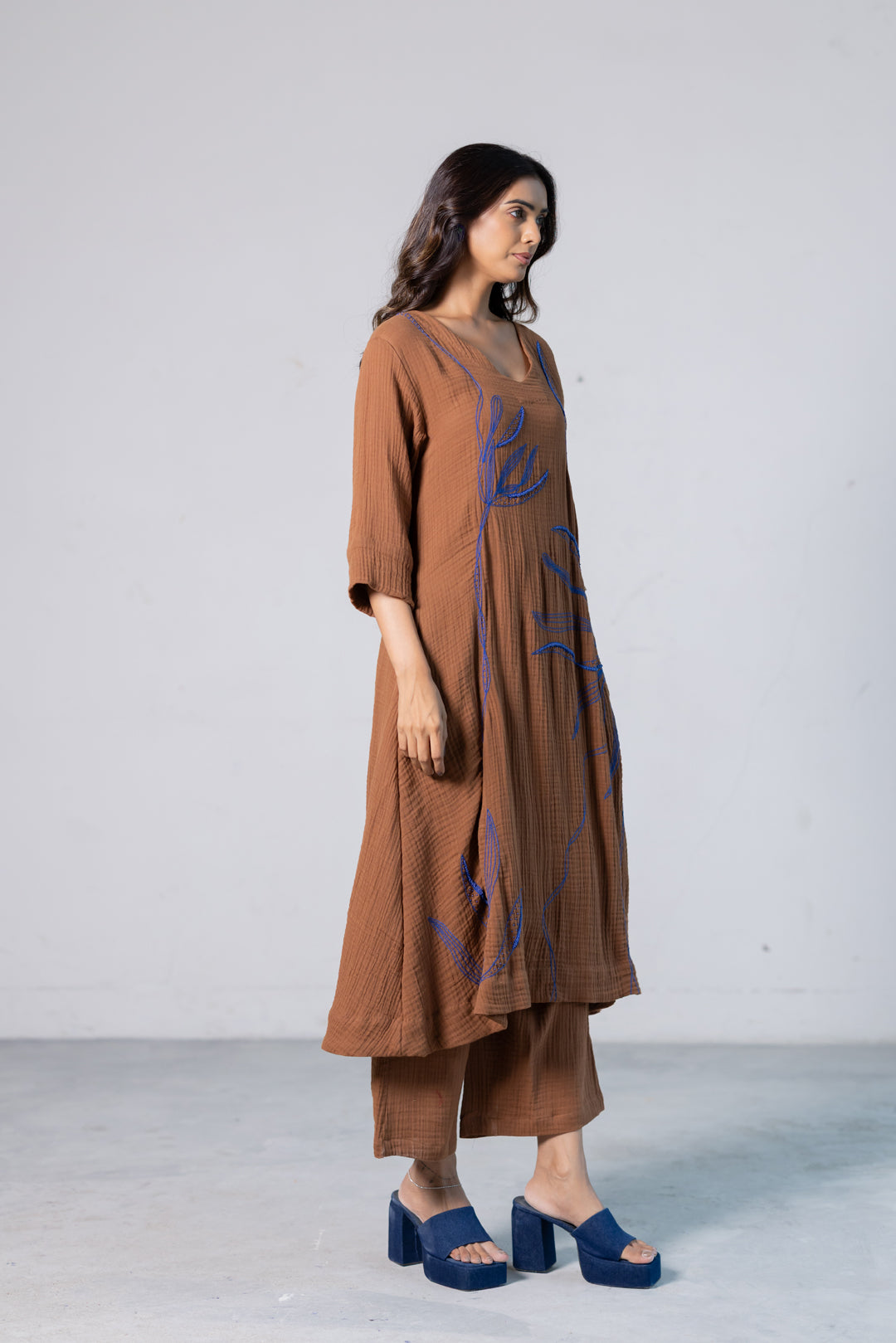 Cinnamon Leaf Embroidered Kurta