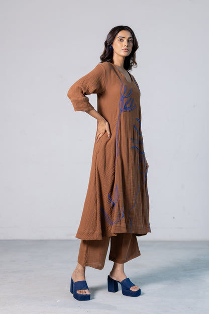 Cinnamon Leaf Embroidered Set