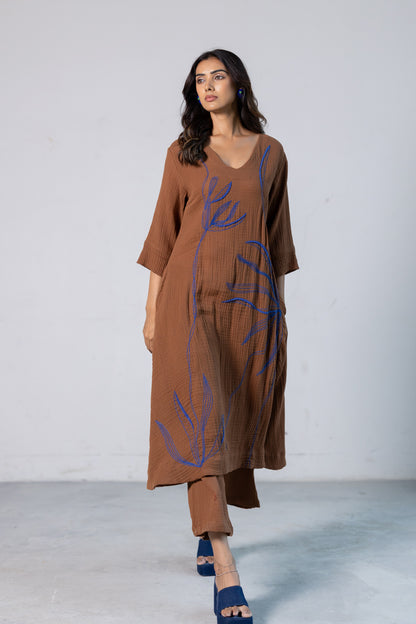Cinnamon Leaf Embroidered Set