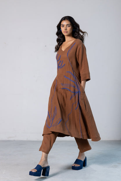 Cinnamon Leaf Embroidered Set