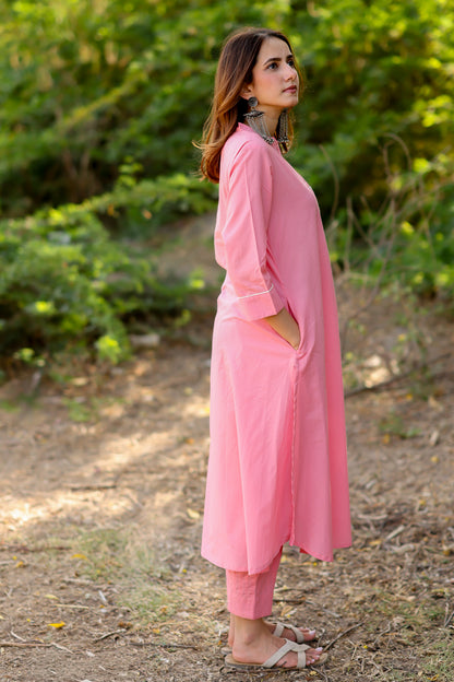 Gulnaar Pink Kurta and Clinched Pants Set