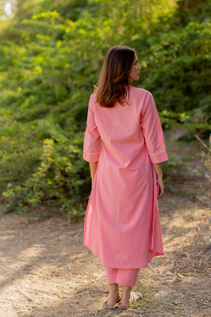 Gulnaar Pink Kurta and Clinched Pants Set