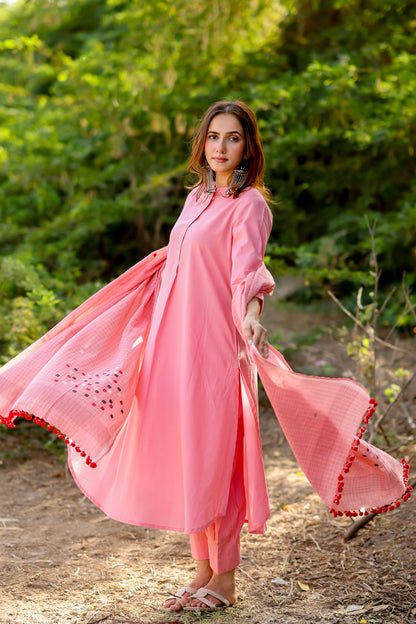 Gulnaar Pink Kurta Set with Dupatta