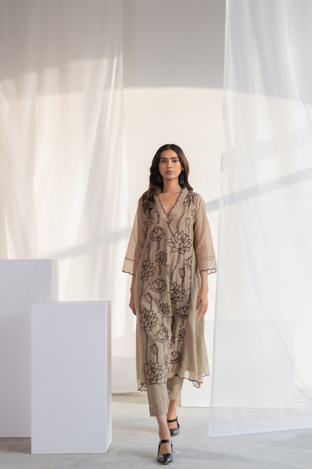 Lotus Bay Applique Kurta