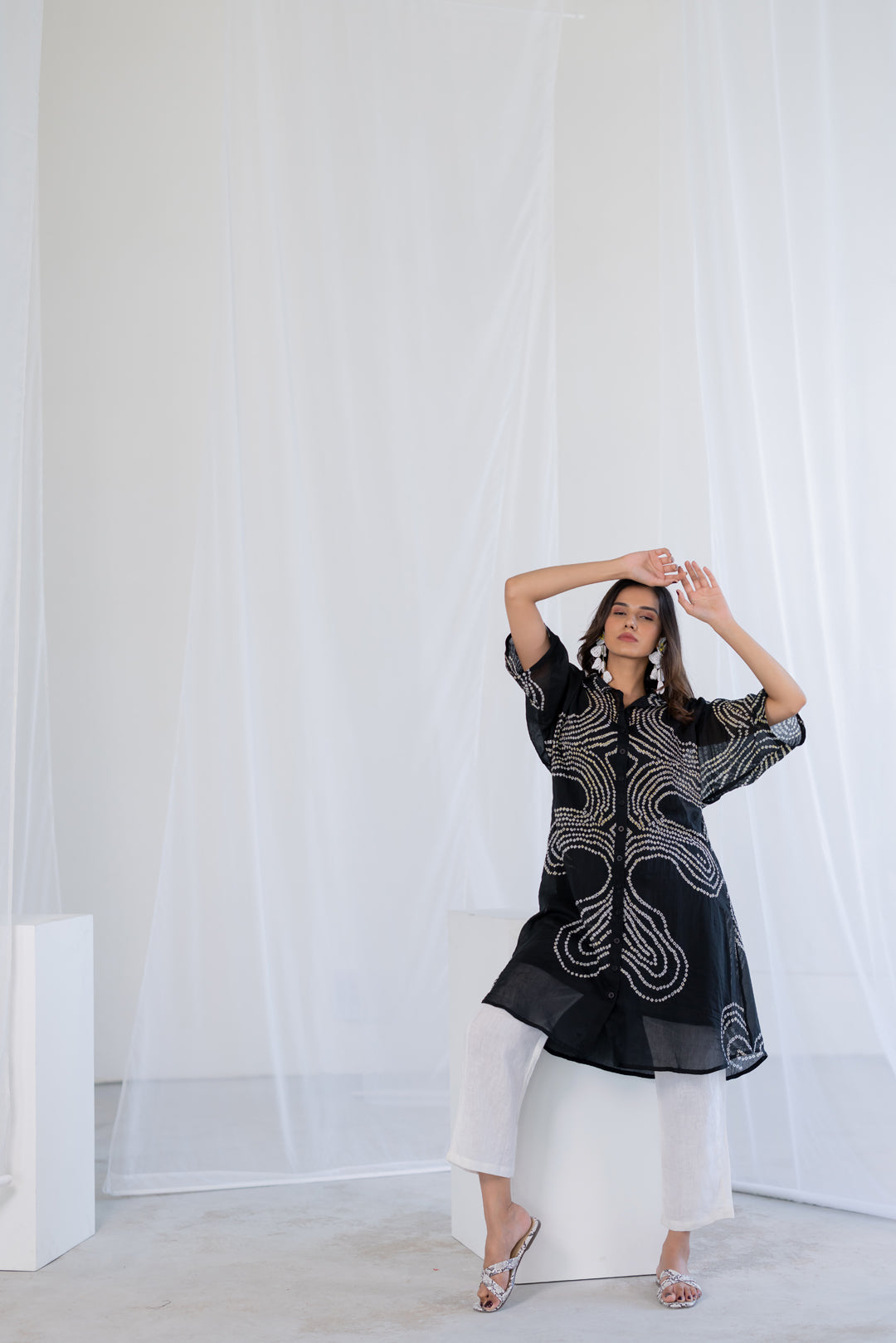 Ink Black Waves Tunic Set