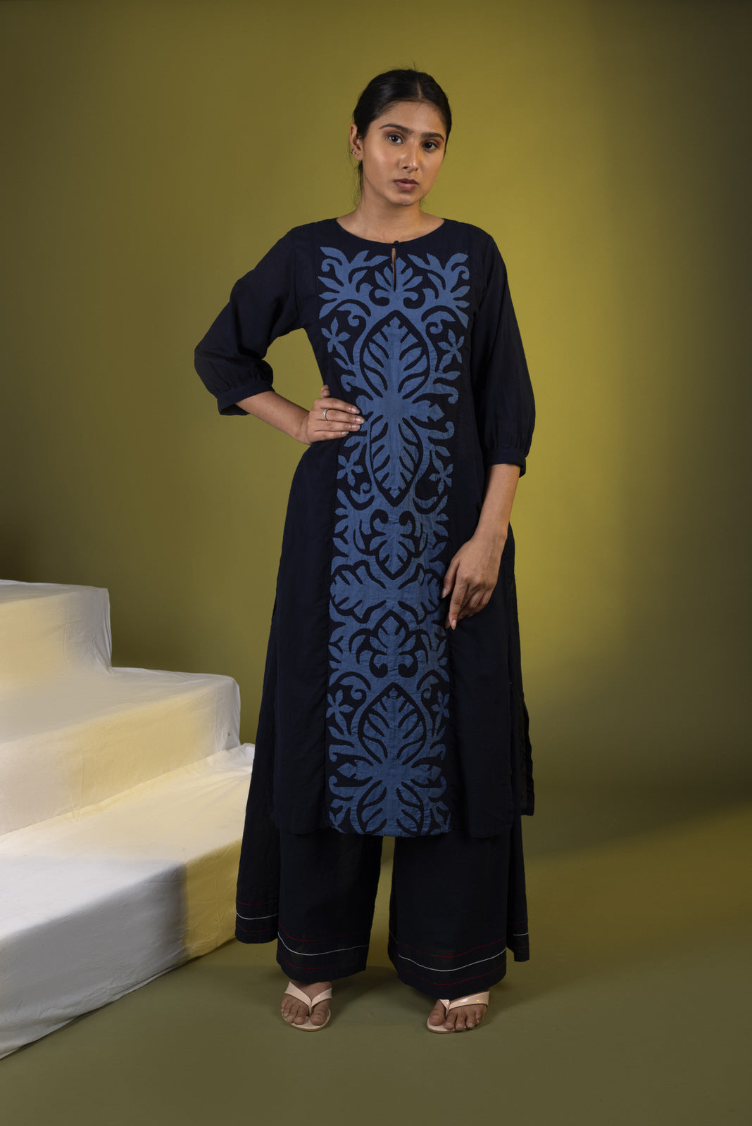 Buy online Printed Side Panel Round Neck Kurti from Kurta Kurtis for Women  by Aaboli for ₹280 at 60% off | 2024 Limeroad.com